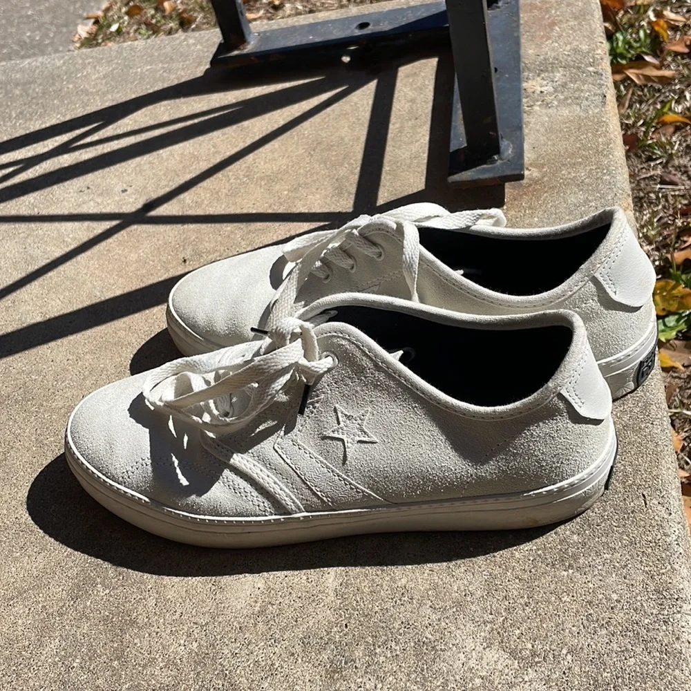 mens suede low converse - Picture 3 of 5